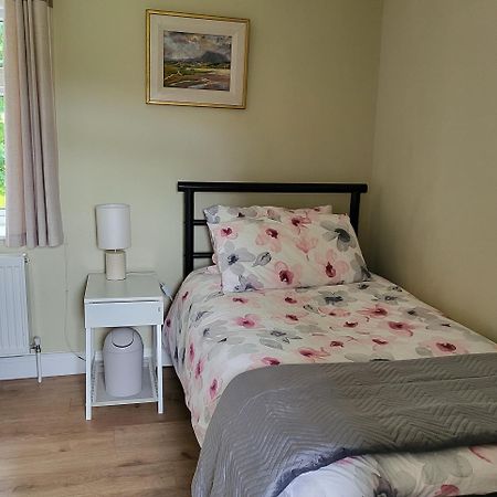 Apartament Dungloe Lakeside Lodging Zewnętrze zdjęcie
