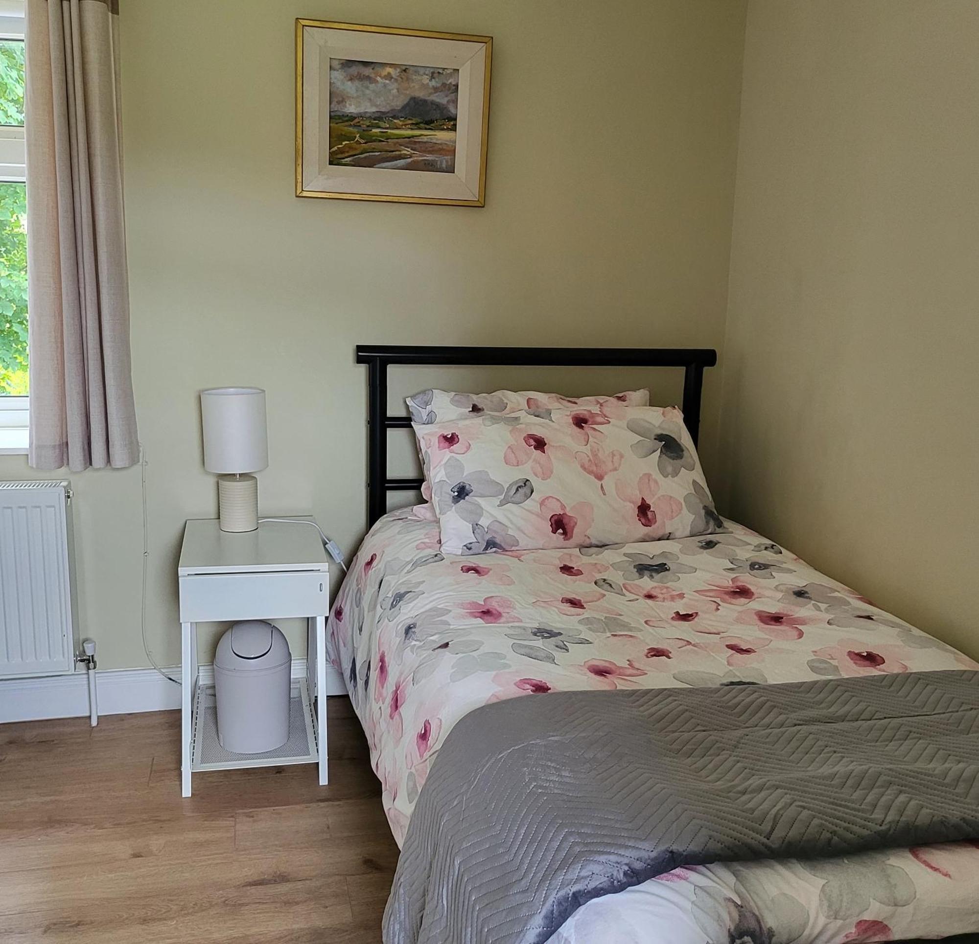 Apartament Dungloe Lakeside Lodging Zewnętrze zdjęcie